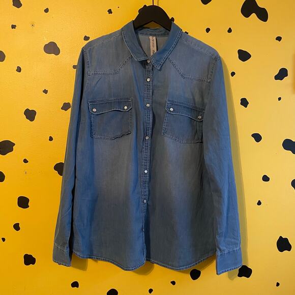 Chambray Button Down Shirt | Denimcore Western Vibe | Casual Cool - Picture 1 of 5